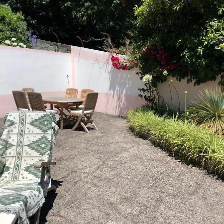 Quintinha De Palmyra Villa Camacha (Madeira)